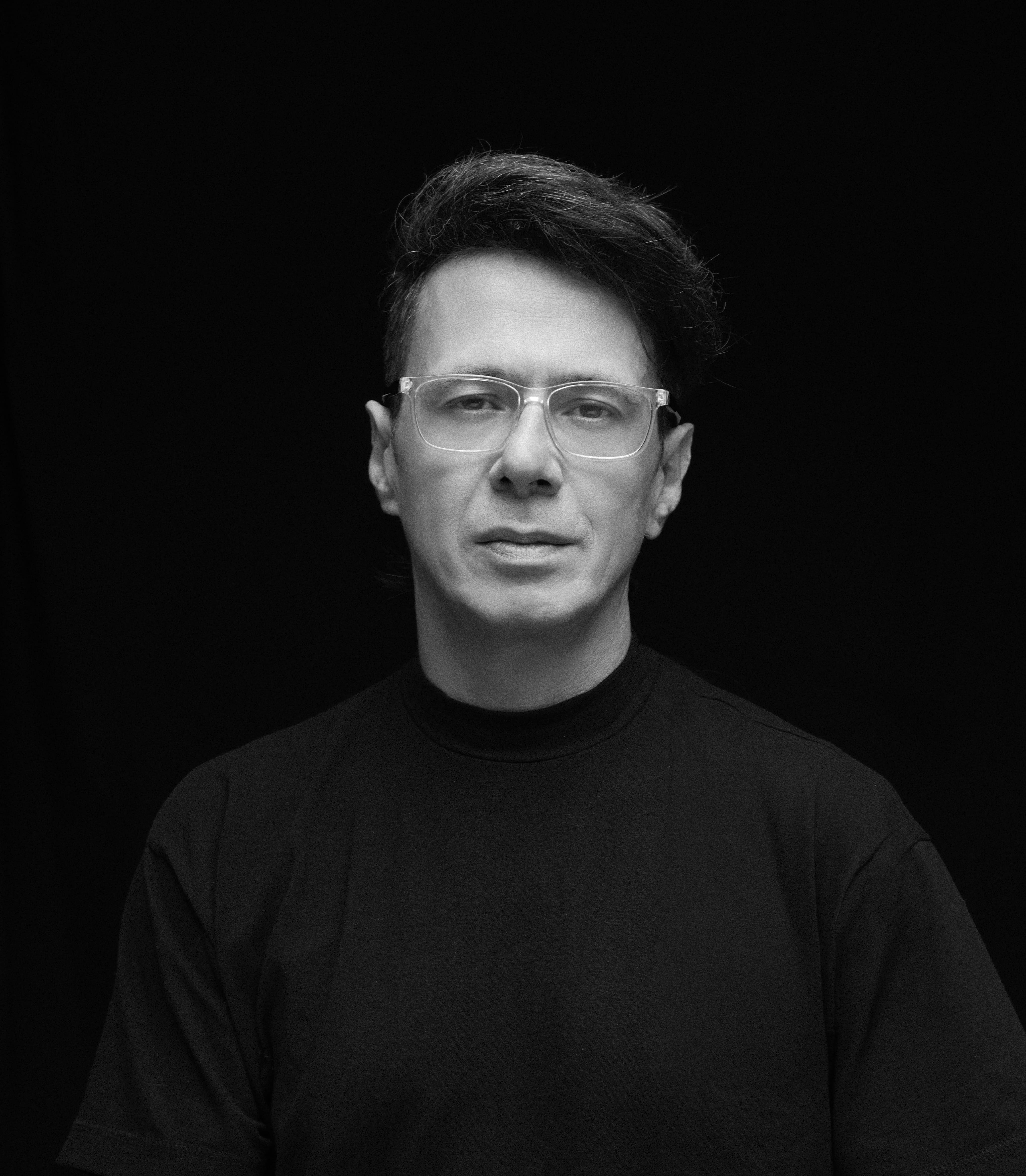 Antonio Wolff - Artist Portrait