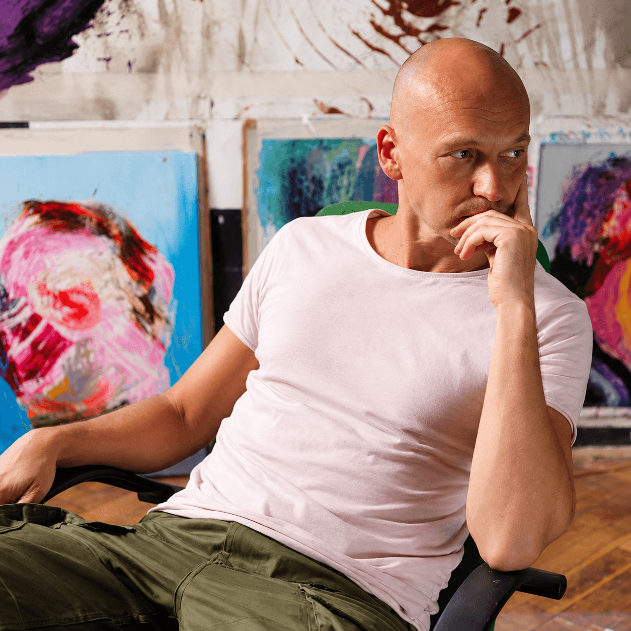 Janos Huszti - Artist Portrait