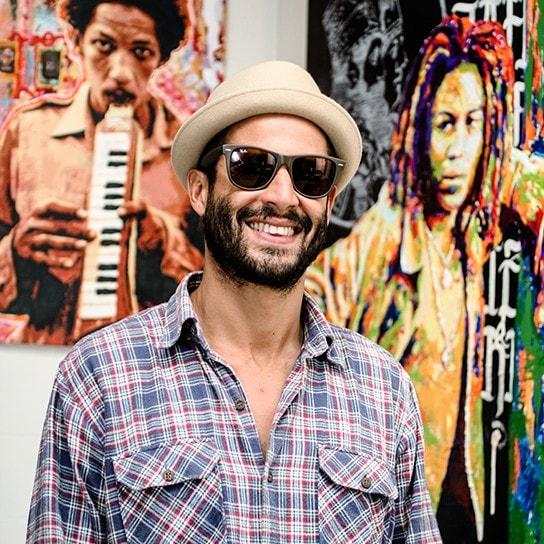 Alander Especie - Artist Portrait